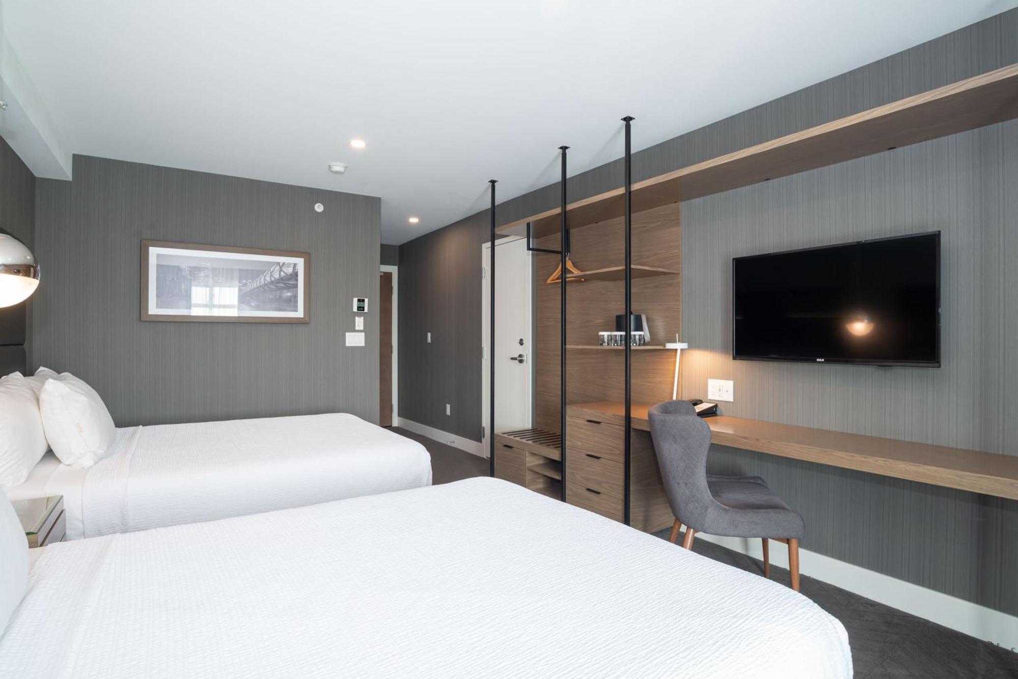 Sandman Signature Calgary Airport Hotel Экстерьер фото